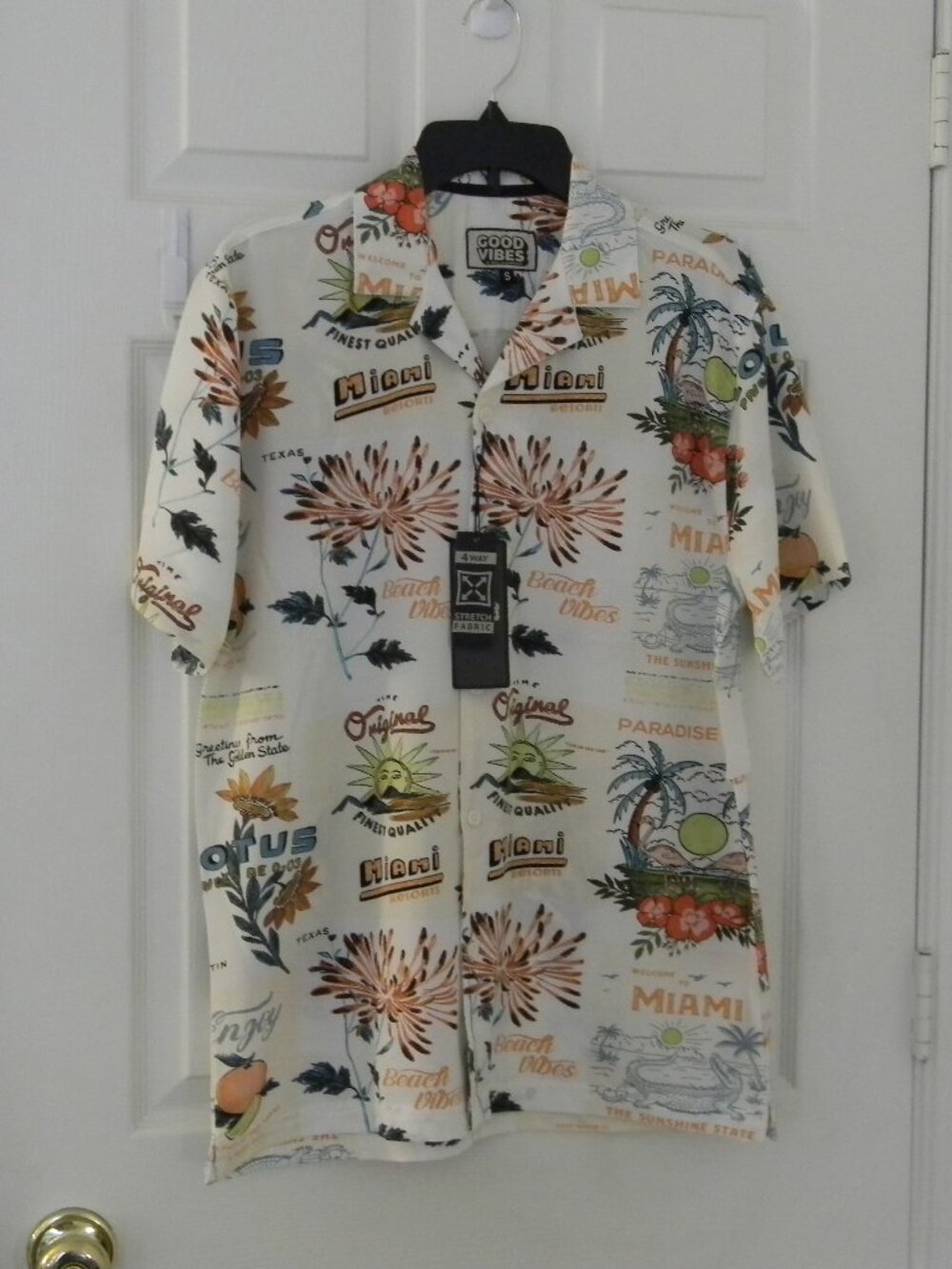 Good Vibes by Drill Tropical Comfort Shirt Florida Flamingos Miami Sunshine NWT